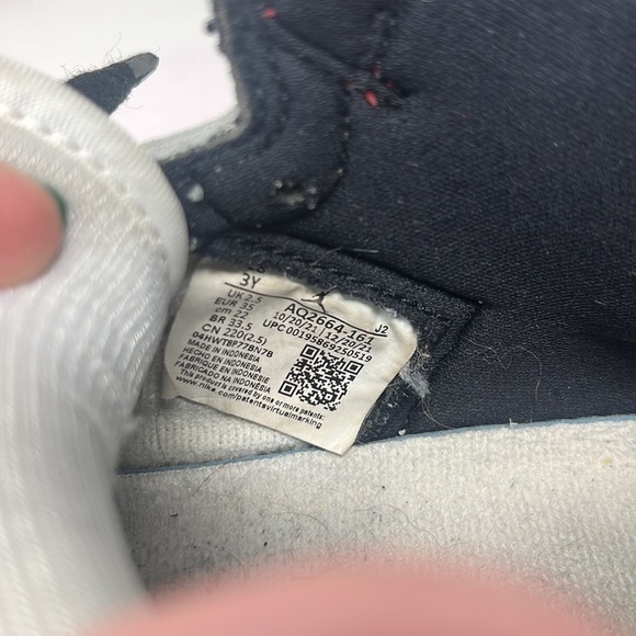 Jordan 1 Retro High OG "White/University Red/Black" 3Y - Picture 6 of 8